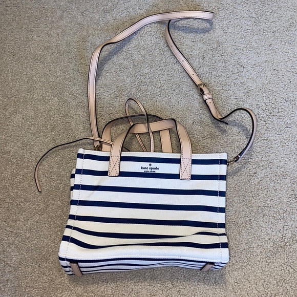 Kate Spade Bag - Picture 1 of 3